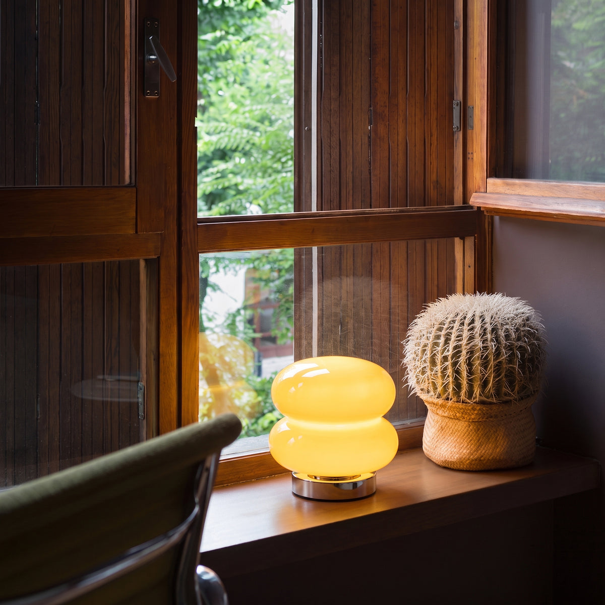 Hamburger Bauhaus Table Lamp